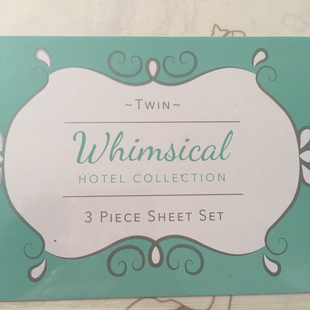 3 Pieces Sheet Set - Picture 2 of 5